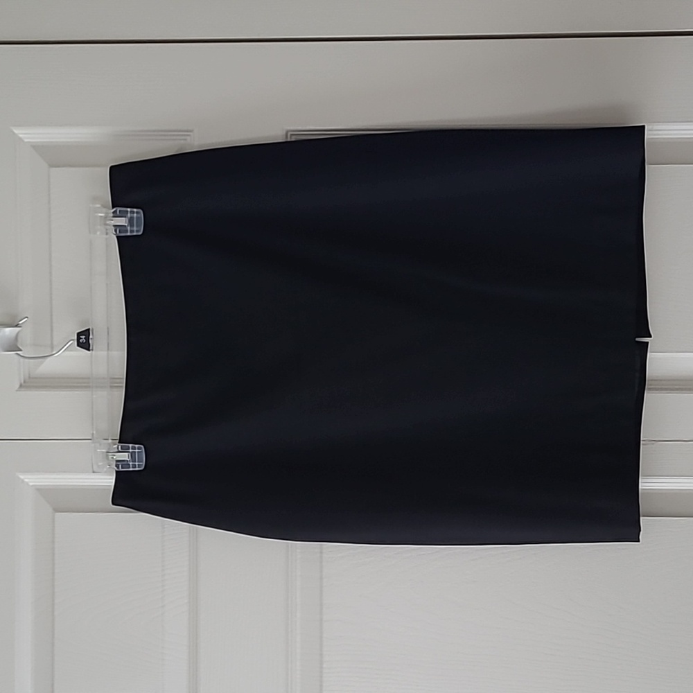 Michael Kors Size 8 Black Pencil Skirt